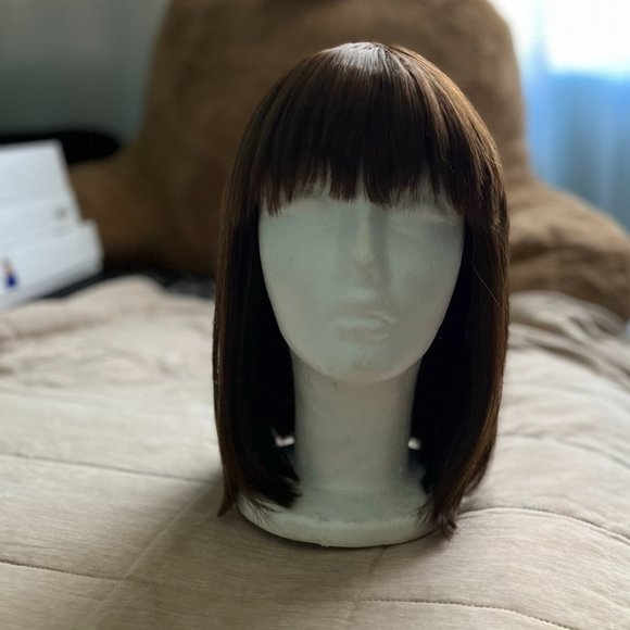 Semi-natural wig - Picture 7 of 10